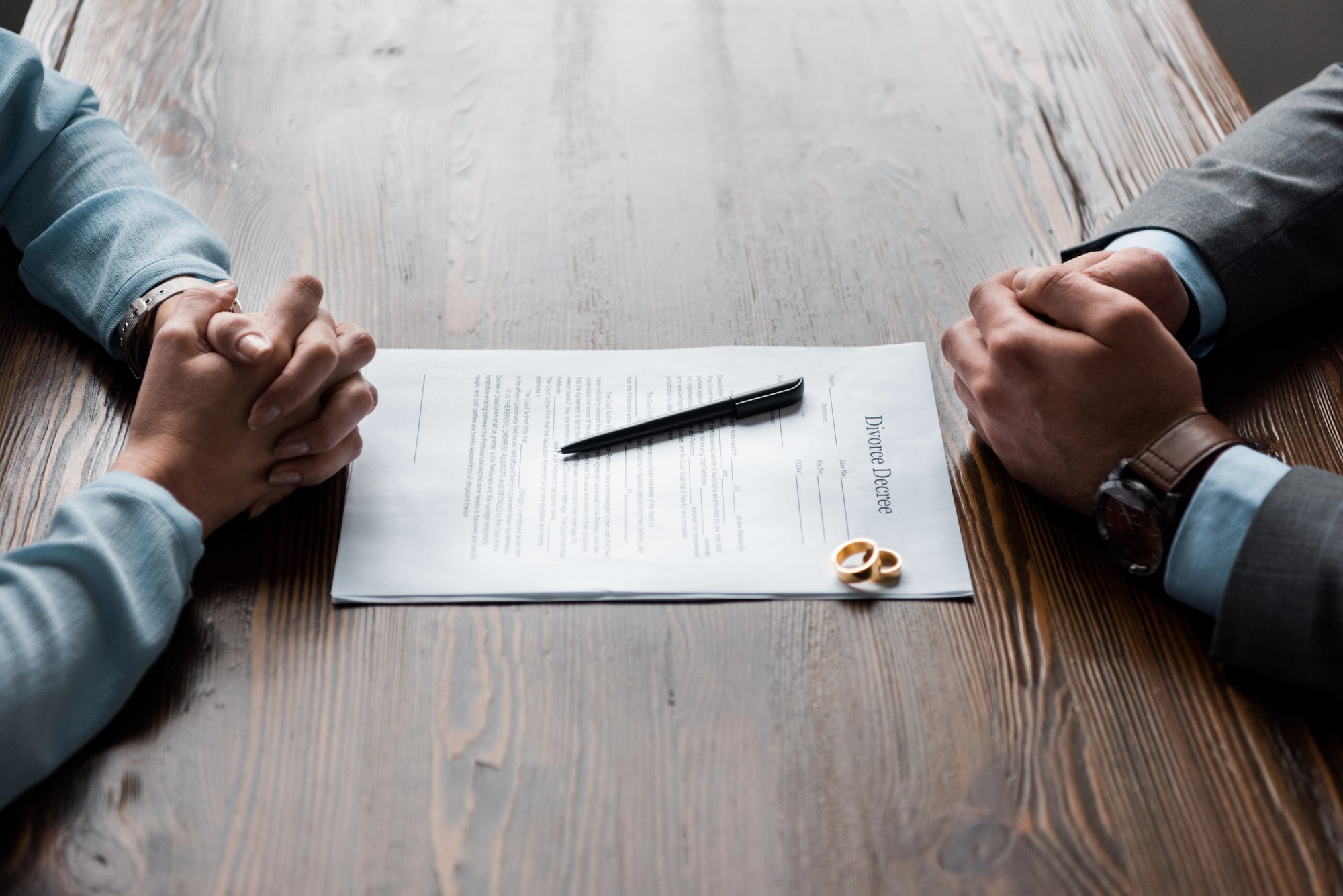 divorce lawyer